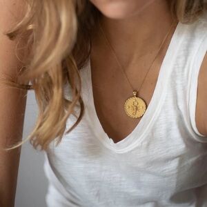 Jane Win Adjustable 18-20" Delicate Chain